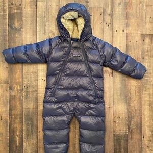 Patagonia baby hi loft down sweater bunting.